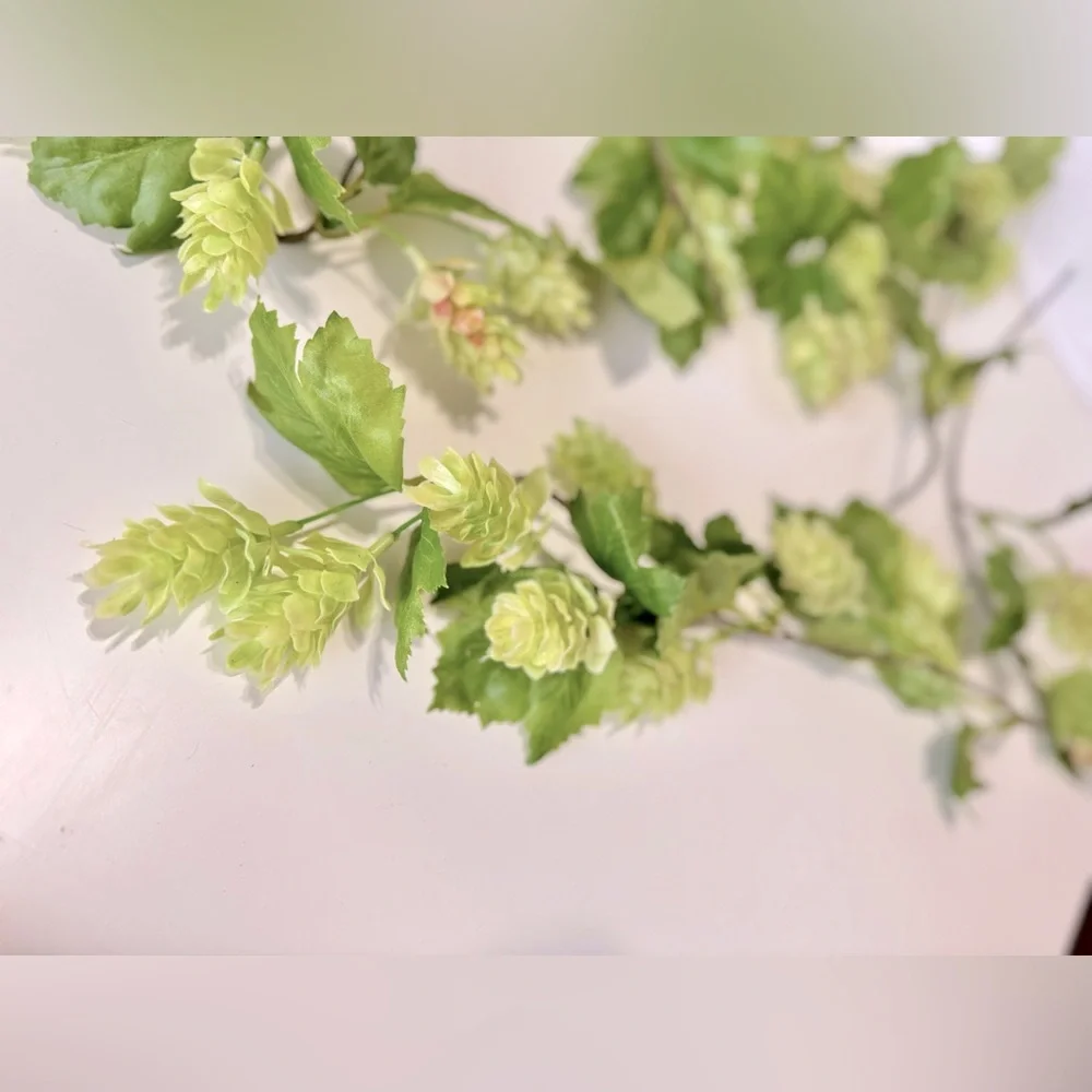4 LIFELIKE Green Hops Floral Greenery Vines Home Decor Arrangement Wreath